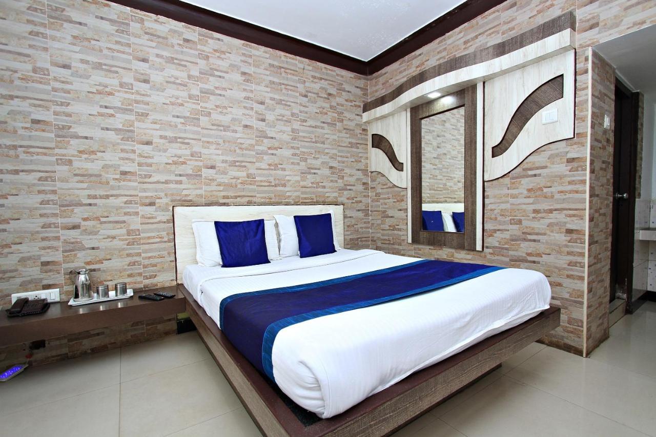 Hotel Pratham International Утакаманд Экстерьер фото